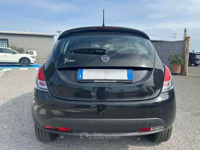 Lancia Ypsilon 1.0 FireFly Hybrid 5 porte S&S Silver Plus Km Zero Nero usata Ardea