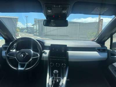 Renault Clio TCe 100 CV 5 porte Techno Gpl di Fabbrica Grigio usata Ardea