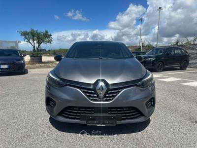 Renault Clio TCe 100 CV 5 porte Techno Gpl di Fabbrica Grigio usata Ardea
