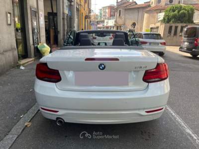 BMW Serie 2 218i 218i Cabrio Advantage CAMBIO AUTOMATICO Bianco usata Varese