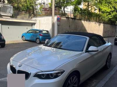 BMW Serie 2 218i 218i Cabrio Advantage CAMBIO AUTOMATICO Bianco usata Varese