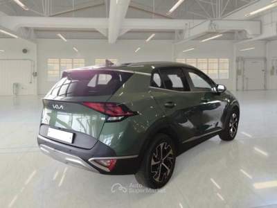 Kia Sportage 1.6 tgdi hev Style at Verde usata Parma