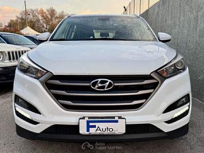 Hyundai Tucson ,Navi,Retrocamera,Led diurni,ecc. Bianco usata San Michele Salentino
