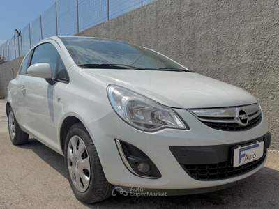 Opel Corsa F.AP. 3 porte ,**SOLI 146.253 km** Bianco usata San Michele Salentino
