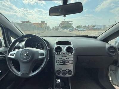 Opel Corsa F.AP. 3 porte ,**SOLI 146.253 km** Bianco usata San Michele Salentino