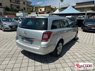 Opel Astra cdti Enjoy 110cv SW Grigio usata Teano