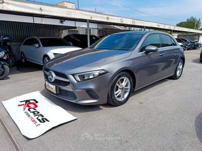 Mercedes-Benz Classe A A 180 d Automatic Business Grigio usata Sant'Egidio del Monte Albino