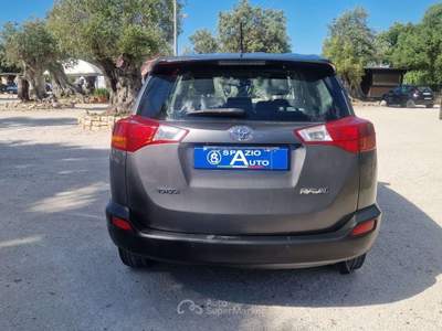 Toyota RAV4 Rav4 IV 2013 Rav4 2.0 d-4d Active 2wd 124cv mt usata Ladispoli