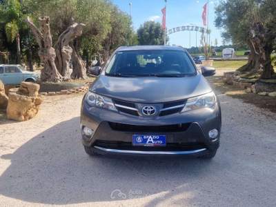 Toyota RAV4 Rav4 IV 2013 Rav4 2.0 d-4d Active 2wd 124cv mt usata Ladispoli