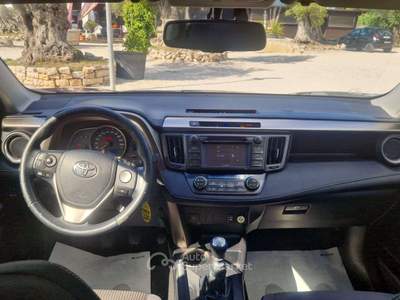 Toyota RAV4 Rav4 IV 2013 Rav4 2.0 d-4d Active 2wd 124cv mt usata Ladispoli