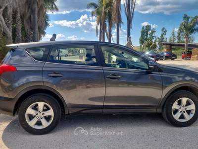 Toyota RAV4 Rav4 IV 2013 Rav4 2.0 d-4d Active 2wd 124cv mt usata Ladispoli