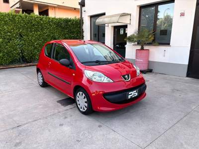 Peugeot 107 Peugeot 107 1.068cv 3p Automatica Rosso usata Seregno