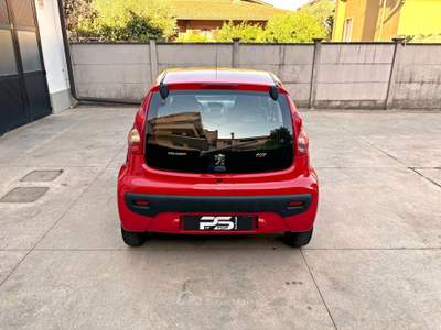 Peugeot 107 Peugeot 107 1.068cv 3p Automatica Rosso usata Seregno