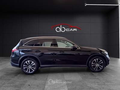Mercedes-Benz GLC 220 d Mild hybrid Advanced Plus 4Matic 9G-Tronic Nero usata Casagiove