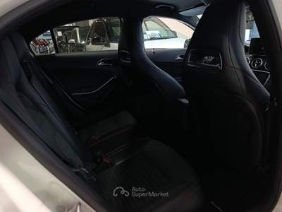 Mercedes-Benz Classe A A 180 Premium AMG Pack Night Bianco usata Cesano Maderno