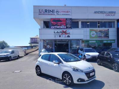Peugeot 208 5 porte Access - NEOPATENTATI Bianco usata Massarosa