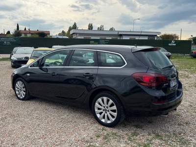 Opel Astra GPL Gancio Traino Nero usata Rimini