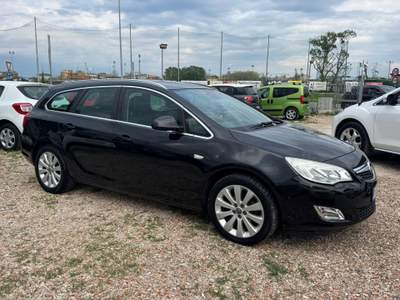 Opel Astra GPL Gancio Traino Nero usata Rimini