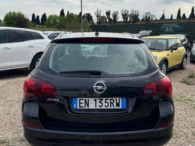 Opel Astra GPL Gancio Traino Nero usata Rimini