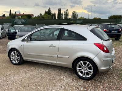Opel Corsa porte Sport Neopatentati Argento usata Rimini