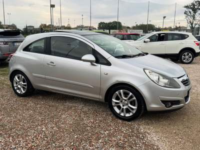 Opel Corsa porte Sport Neopatentati Argento usata Rimini