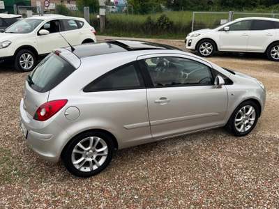 Opel Corsa porte Sport Neopatentati Argento usata Rimini