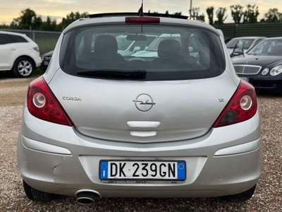 Opel Corsa porte Sport Neopatentati Argento usata Rimini
