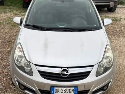Opel Corsa porte Sport Neopatentati Argento usata Rimini