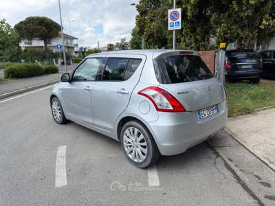 Suzuki Swift 5 porte GL Top GPL Argento usata Rimini