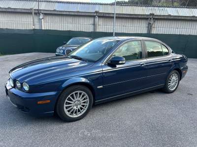 Jaguar X-Type JAGUAR X-TYPE 2.0 DIESEL RESTYLING Blu/Azzurro usata Roma