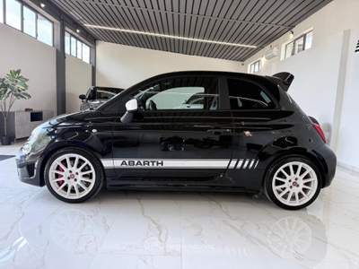 Abarth 695 1.4 t-jet 70th Essesse 180cv auto Nero usata Latina