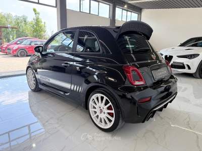 Abarth 695 1.4 t-jet 70th Essesse 180cv auto Nero usata Latina