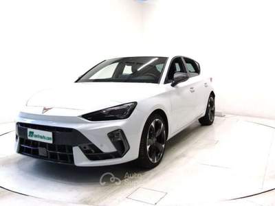 Cupra Leon 2.0 TDI DSG 5P 150CV Bianco usata Andalo Valtellino