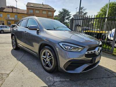 Mercedes-Benz GLA GLA 180 d Automatic Executive Grigio usata Torino