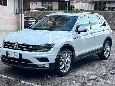 Volkswagen Tiguan VOLKSWAGEN Tiguan 2.0 TDI SCR DSG 4MOTION Executive BMT Bianco usata Bisceglie