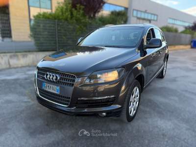 Audi Q7 12 MESI DI GARANZIA 7 POSTI Nero usata Recanati