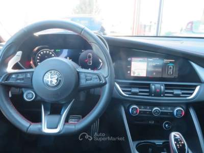 Alfa Romeo Giulia 2.0 Turbo 280 CV AT8 AWD Q4 Competizione Nero usata Pieve di Cento