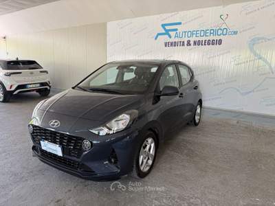 Hyundai i10 Hyundai I10 1.0 Benz. Automatica Grigio usata Pompei