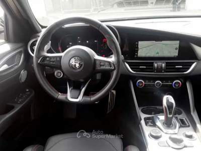 Alfa Romeo Giulia 2.0 Turbo 280 CV AT8 AWD Q4 Competizione Grigio usata Pieve di Cento
