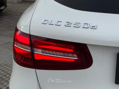Mercedes-Benz GLC 4Matic Premium/Tetto panoramico Bianco usata Nardò