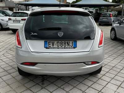 Lancia Delta DPF Business Grigio usata Teano