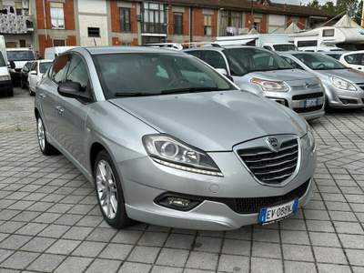 Lancia Delta DPF Business Grigio usata Teano