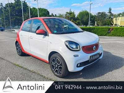 Smart ForFour 70 1.0 Passion Bianco usata Venezia