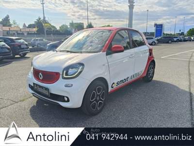 Smart ForFour 70 1.0 Passion Bianco usata Venezia
