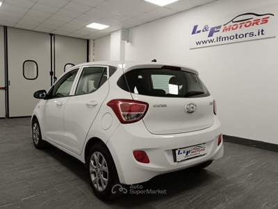 Hyundai i10 i10 1.0 MPI Style Bianco usata Giugliano in Campania