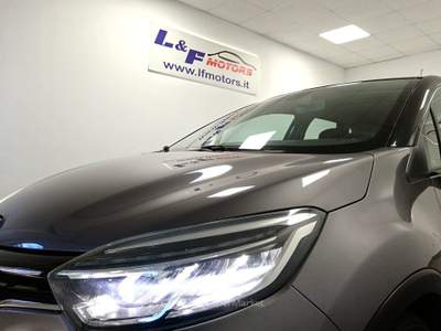 Renault Captur 1.5 dCi 90cv EDC CAMBIO AUTOMATICO Grigio usata Giugliano in Campania