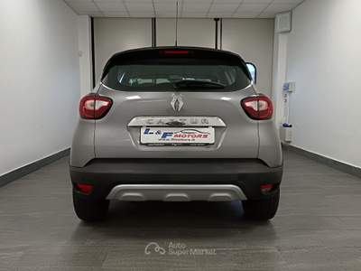 Renault Captur 1.5 dCi 90cv EDC CAMBIO AUTOMATICO Grigio usata Giugliano in Campania