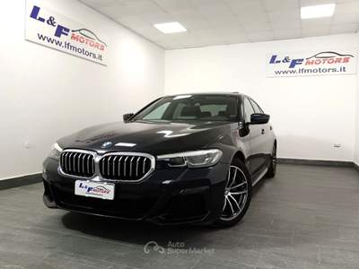 BMW Serie 5 520d 520d aut M Sport xDrive Nero usata Giugliano in Campania
