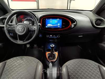 Toyota Aygo X 1.0 BZ LIMITED Verde usata Giugliano in Campania