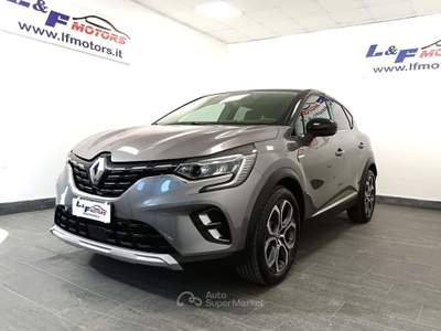 Renault Captur 1.6 E-TECH HYBRID Grigio usata Giugliano in Campania